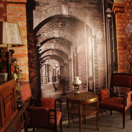 Hostelik Wiktorianski Łódź Buitenkant foto