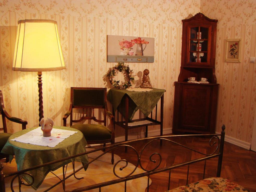 Hostelik Wiktorianski Łódź Buitenkant foto