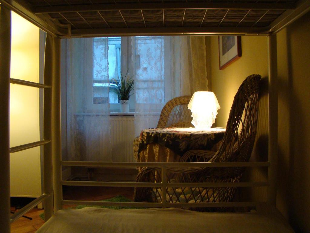 Hostelik Wiktorianski Łódź Buitenkant foto