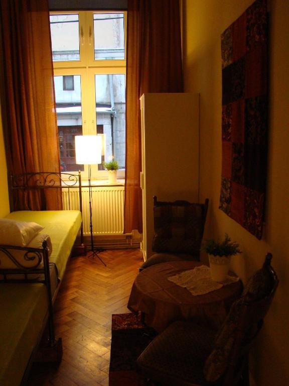 Hostelik Wiktorianski Łódź Buitenkant foto