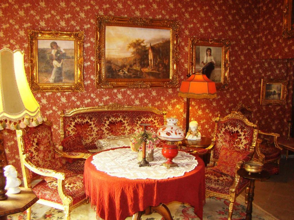 Hostelik Wiktorianski Łódź Buitenkant foto
