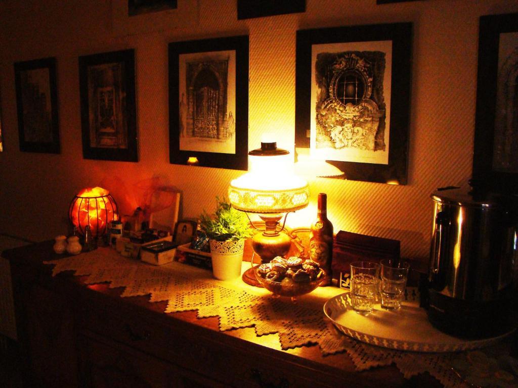 Hostelik Wiktorianski Łódź Buitenkant foto