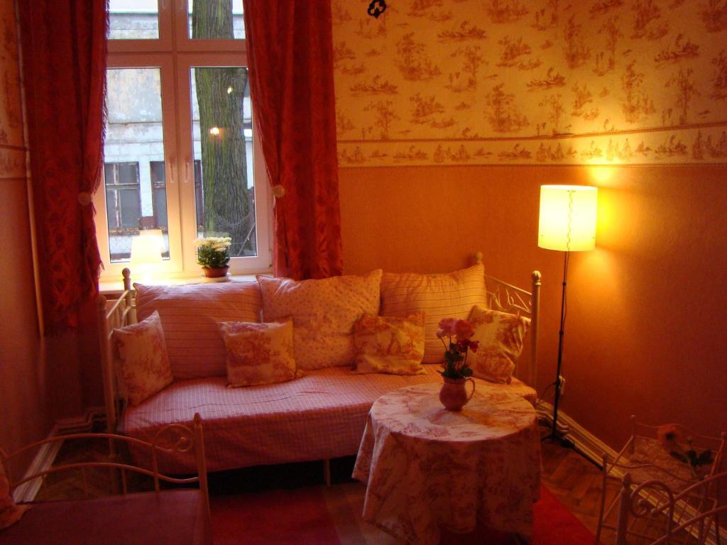 Hostelik Wiktorianski Łódź Buitenkant foto