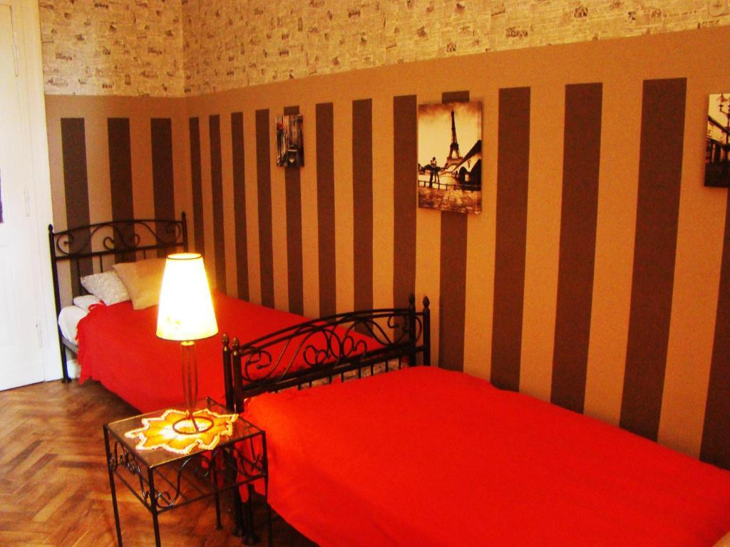 Hostelik Wiktorianski Łódź Buitenkant foto