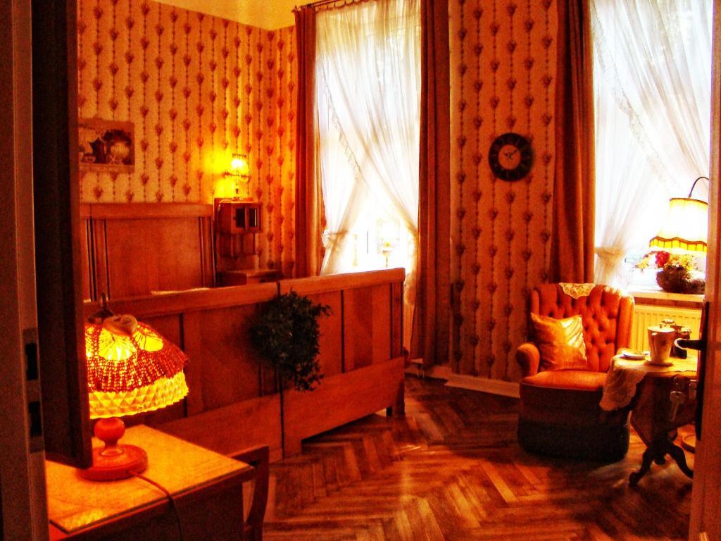 Hostelik Wiktorianski Łódź Buitenkant foto