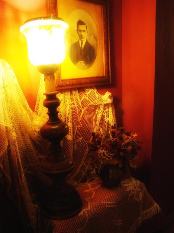 Hostelik Wiktorianski Łódź Buitenkant foto
